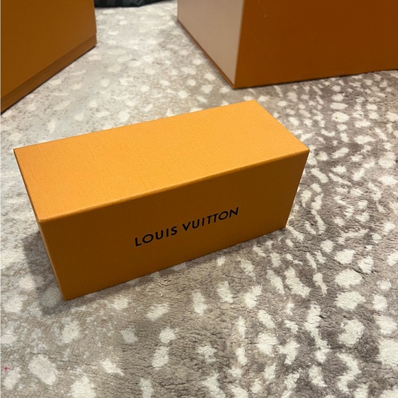 Louis Vuitton Box - Picture 2 of 2